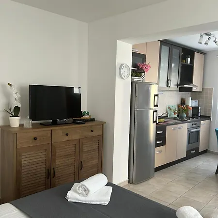 Tinka Apartman Primošten