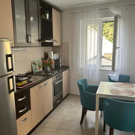 Apartment Tinka Primošten